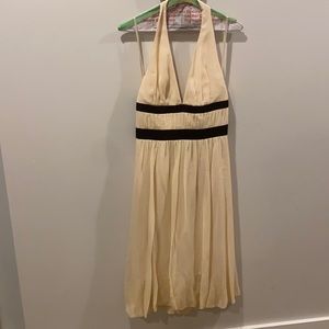 BCBG cream halter V-neck dress. Brown details. High waist.